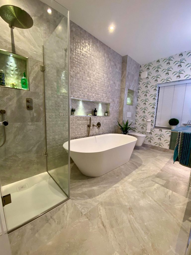 Modern bathroom by Bathroom Inspirations Dorchester